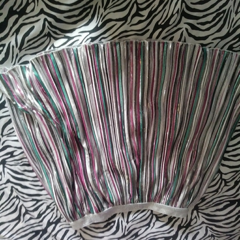 BNWT Girls shiny skirt